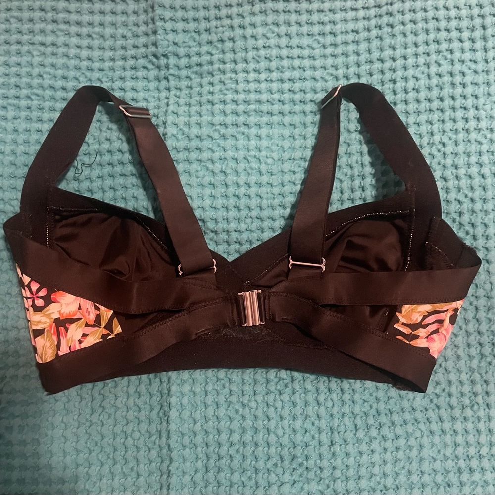 Bikini Top - Picture 2 of 3